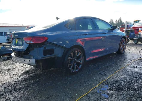 2015 Chrysler 200 S z USA, uszkodzony, nr VIN 1C3CCCDG4FN589566